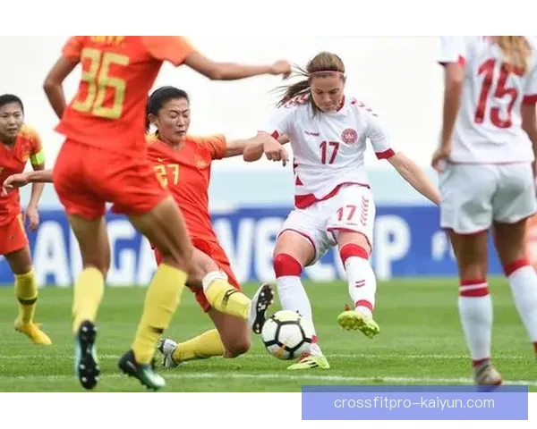 丹麦童话足球持续提升，展现出强大的竞技水平与团队配合能力